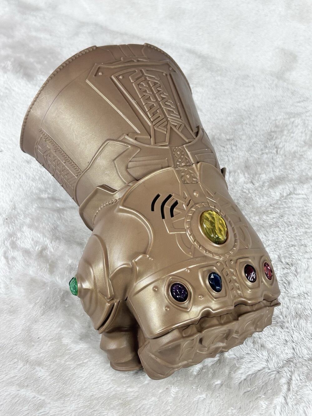 Thanos Infinity Gauntlet Electronic Fist Glove Toy 2017 Hasbro Marvel Avengers